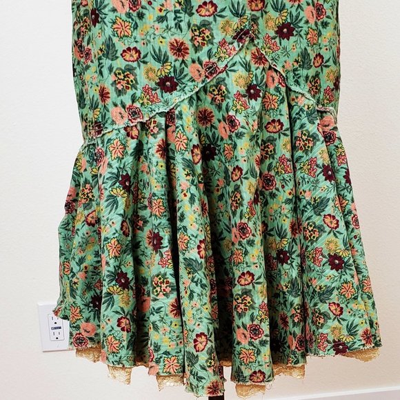 Free People Floral Wale corduroy High waist skirt with Ruffle and Lace . Size 6 - Picture 6 of 7